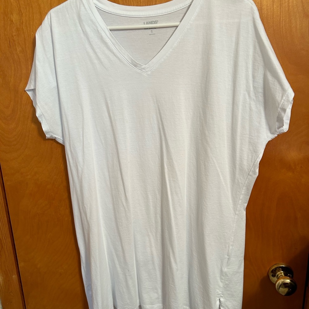 Lands End XL white t shirt